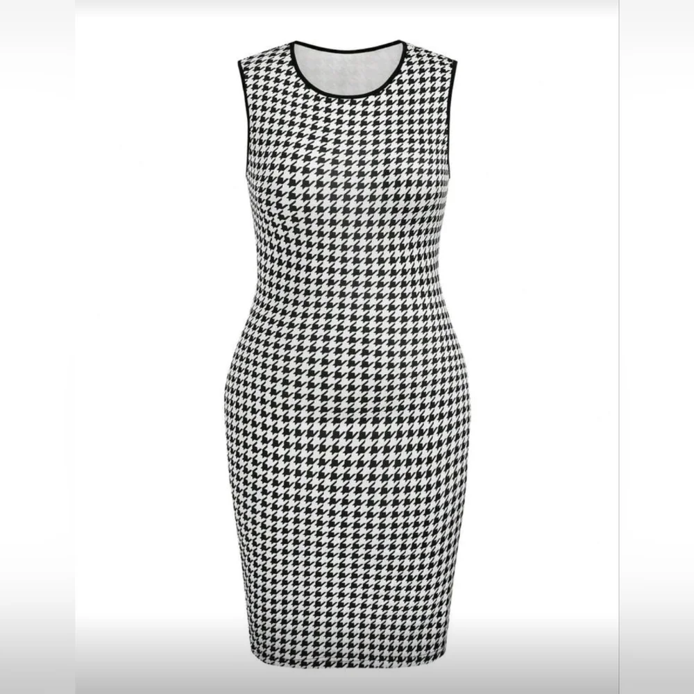 Black and White Houndstooth Dress and Jacket Set - Picture 4 of 8